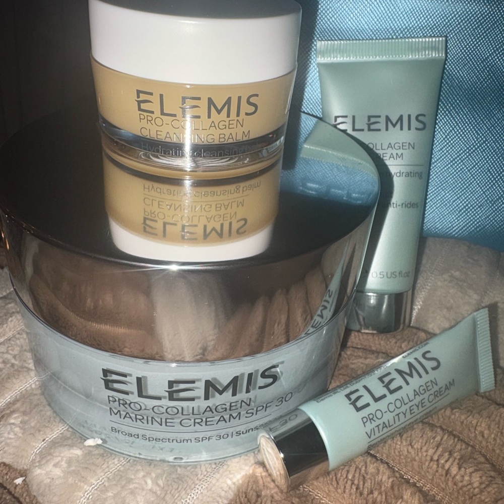 Elemis Pro-Collagen Marine Skincare Set in Cream - Picture 4 of 10